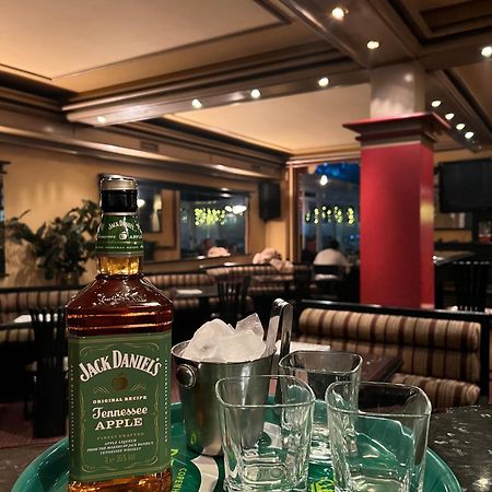 Hotel Royal 比耶洛波列 外观 照片