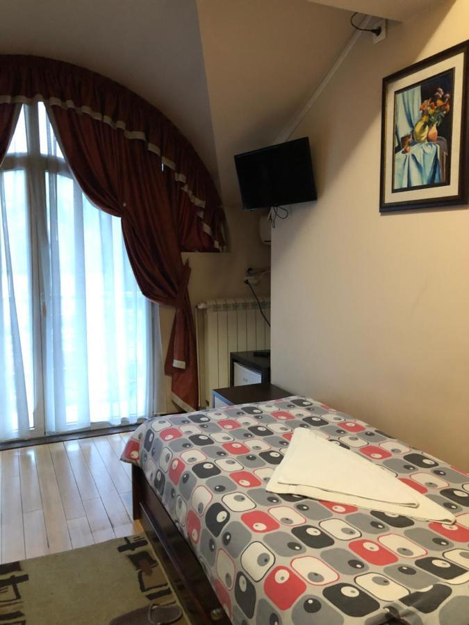 Hotel Royal 比耶洛波列 外观 照片