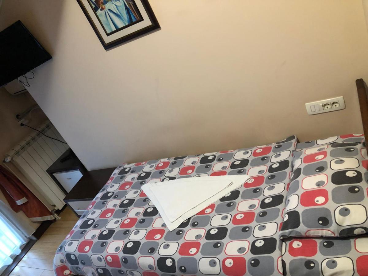 Hotel Royal 比耶洛波列 外观 照片