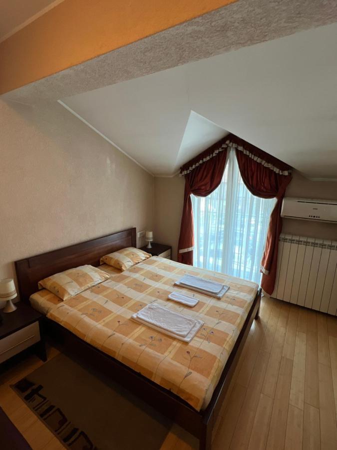 Hotel Royal 比耶洛波列 外观 照片